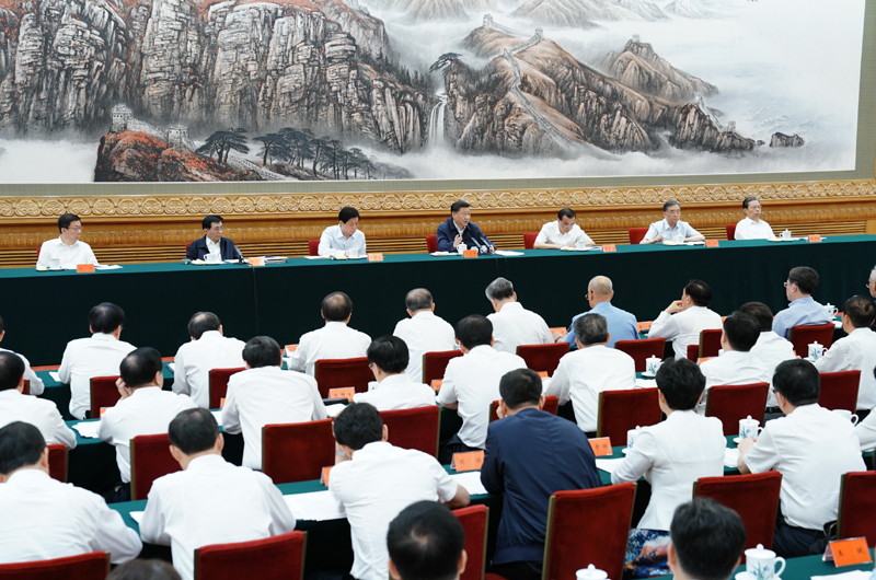 　　7月5日，中共中央總書記、國家主席、中央軍委主席習(xí)近平在北京出席深化黨和國家機(jī)構(gòu)改革總結(jié)會議并發(fā)表重要講話。新華社記者 王曄 攝